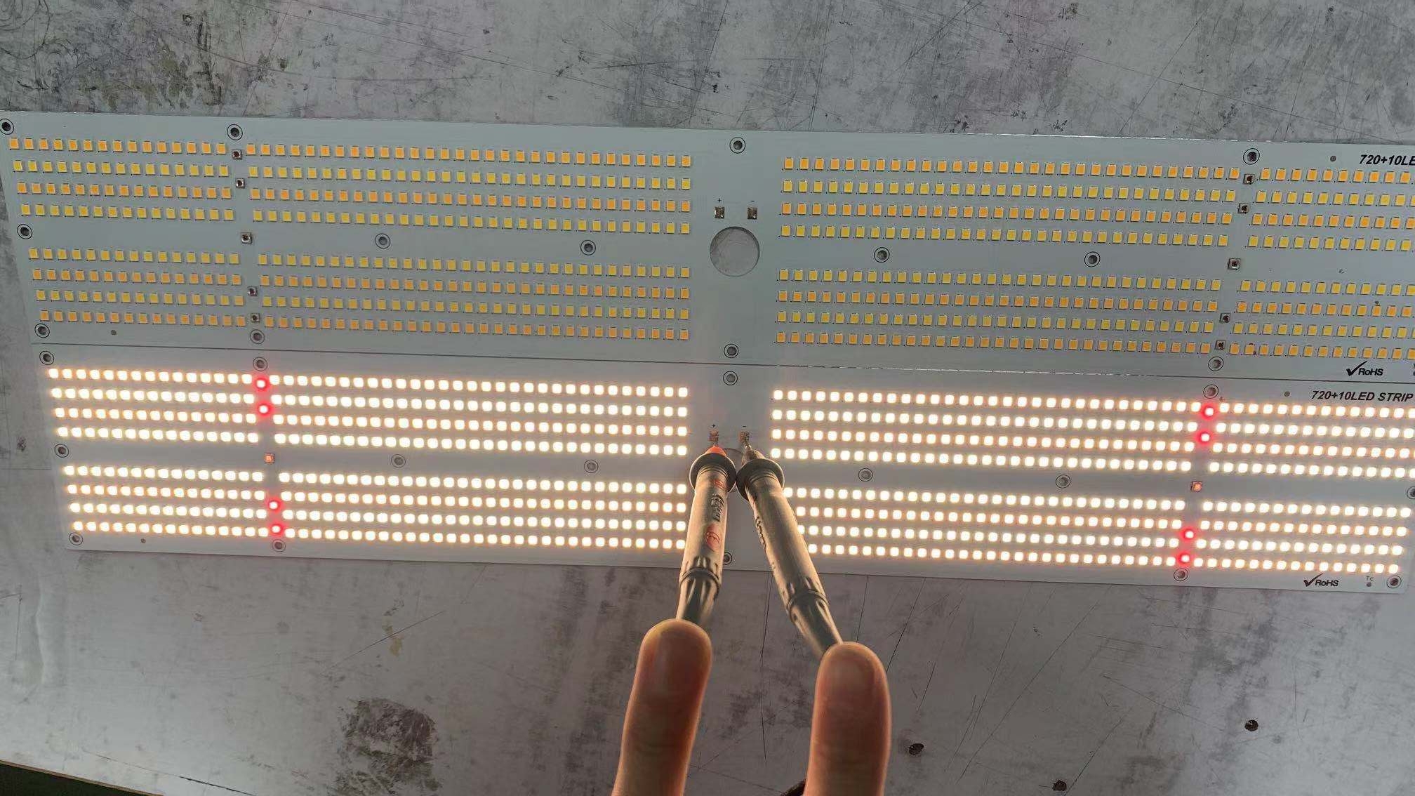 แถบ 720+10LED